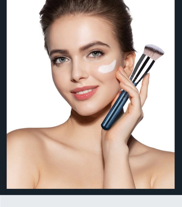 03_133bb276-42c5-4734-a152-0d3eebfdd592 American Master 12-Piece Brush Set