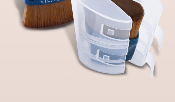 Dazzling Blue 55 Foundation Brush