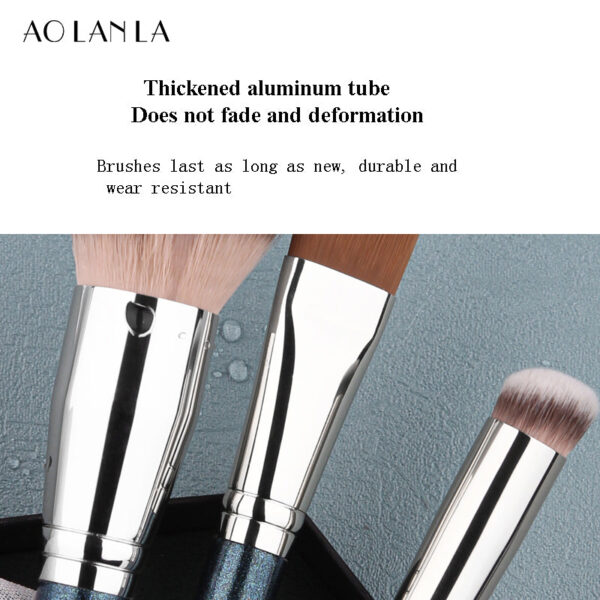 4_fe3ffbb1-0e63-4f41-b23b-04a1f095fec3 American Master 12-Piece Brush Set