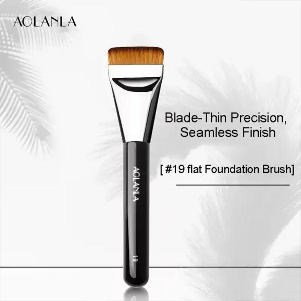 19 Flat Foundation Brush
