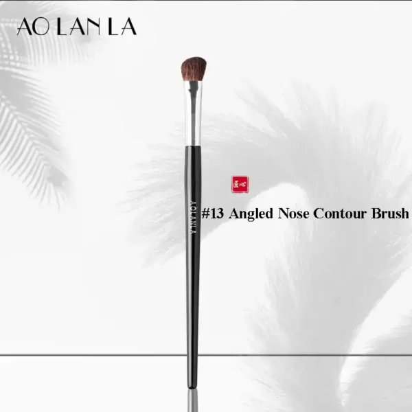 13 Angled Nose Shadow Brush