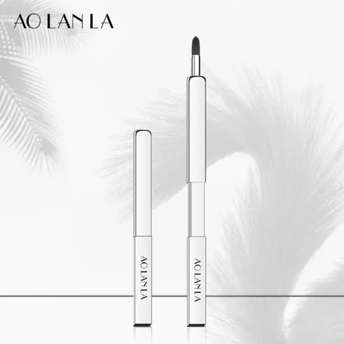 Silver Retractable Lip Brush