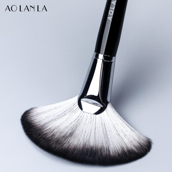 92 Fan Brush