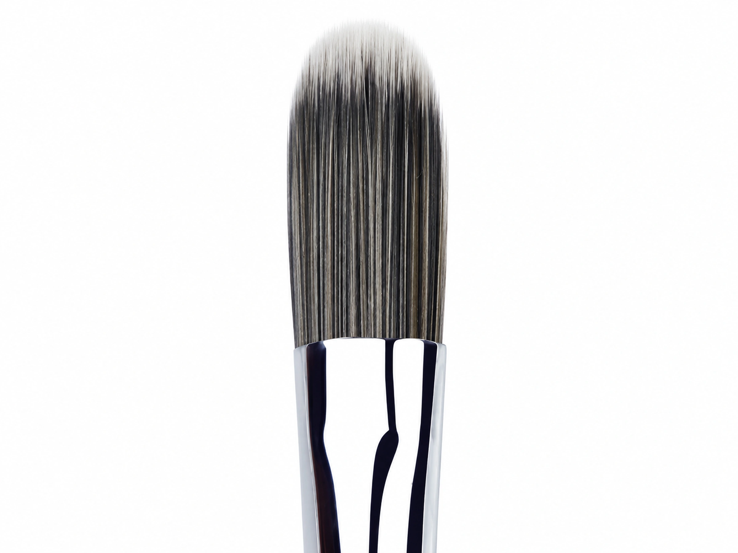 Complete rounded flat 45 concealer brush head showing dark grey fibres and their lighter tips