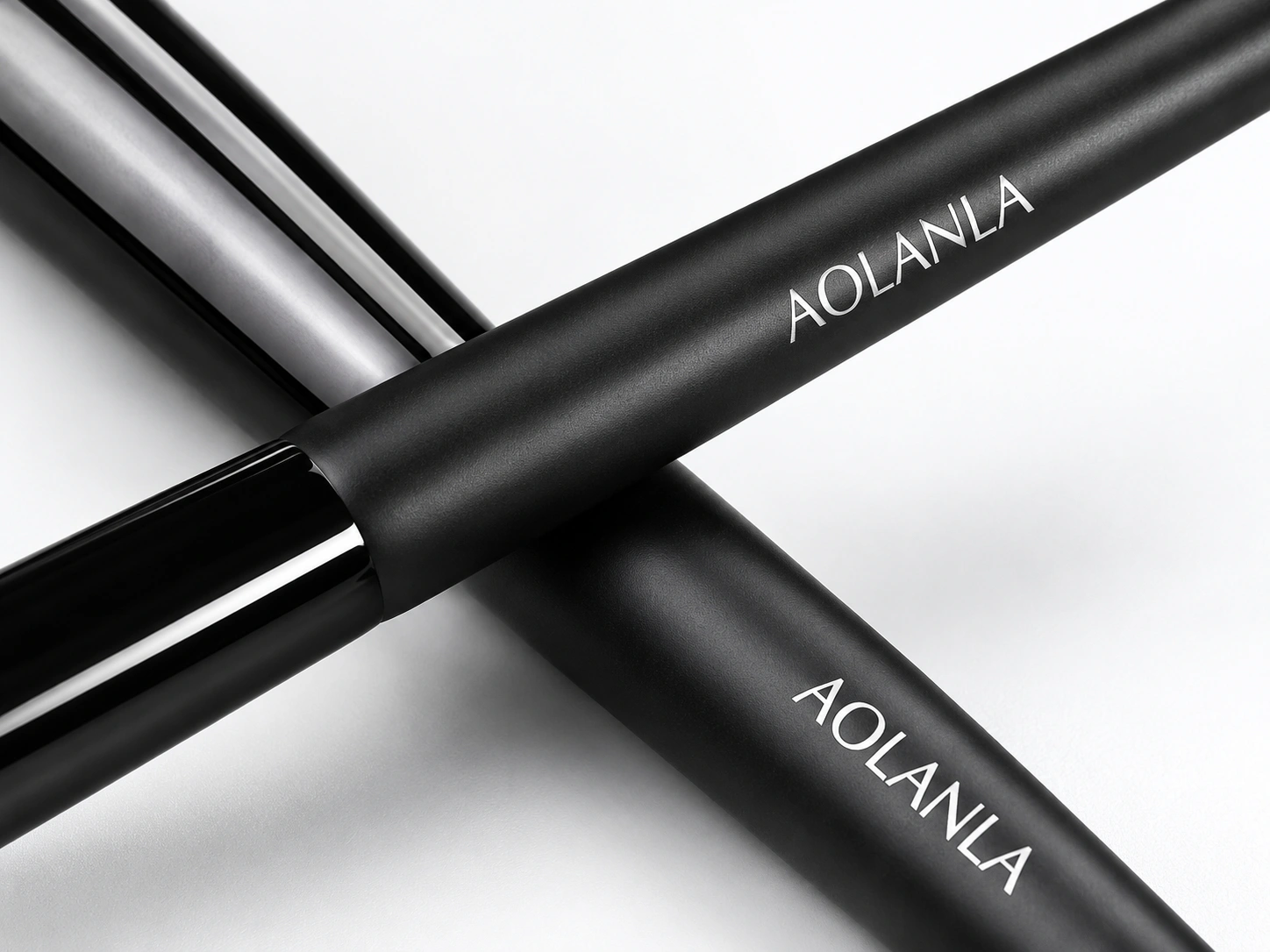 A polished connection. A matte grip.