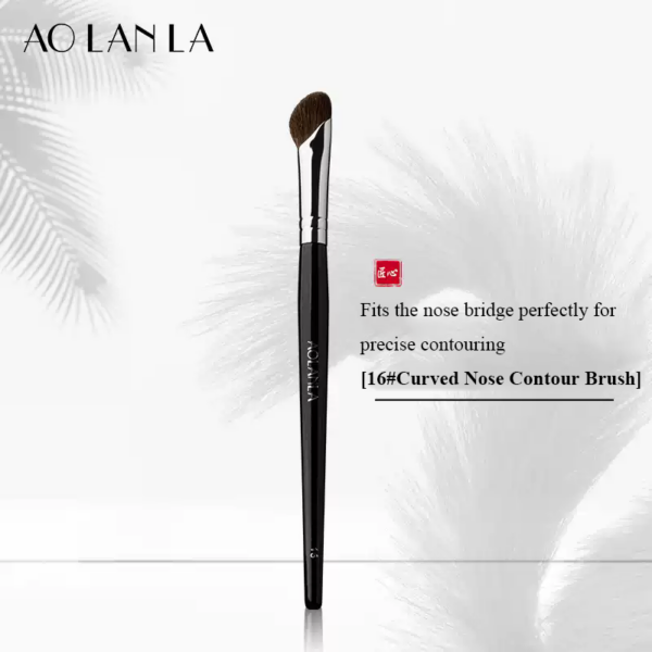 16 Sickle Nose Shadow Brush
