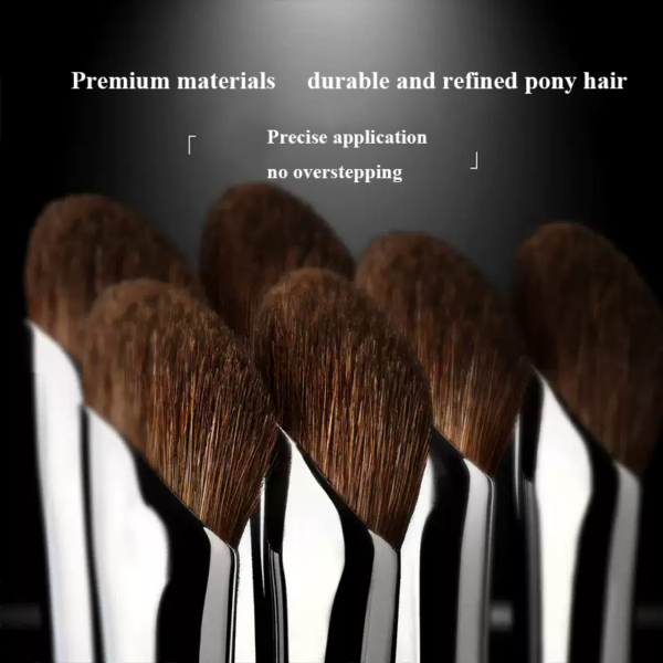 16 Sickle Nose Shadow Brush