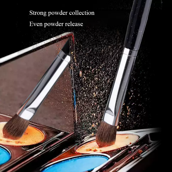 14 Medium Eyeshadow Brush