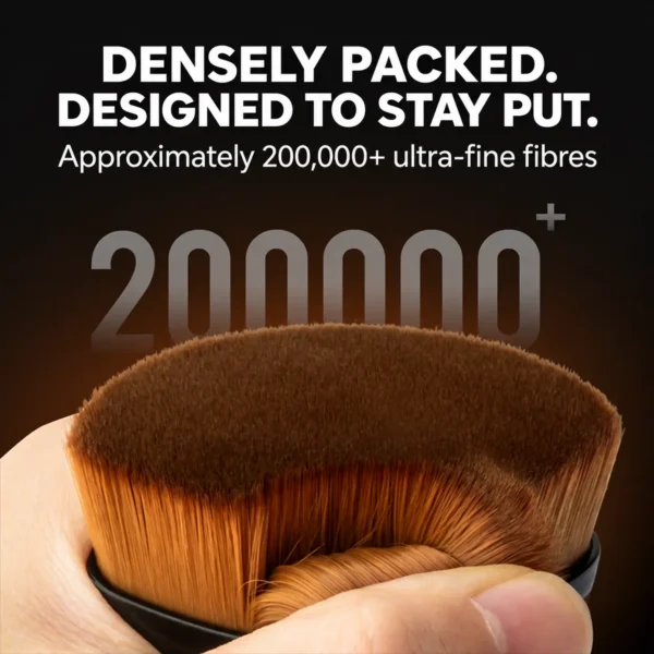 Close-up of approximately 200,000 densely packed fibres on the AOLANLA 55 foundation brush
