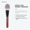 Full AOLANLA oval powder brush beside English feature text describing its shape, fibre blend, and powder use