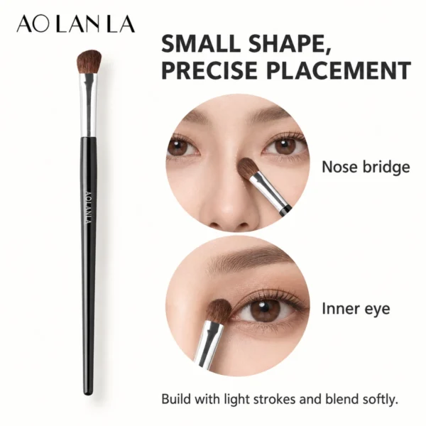 13 Angled Nose Shadow Brush