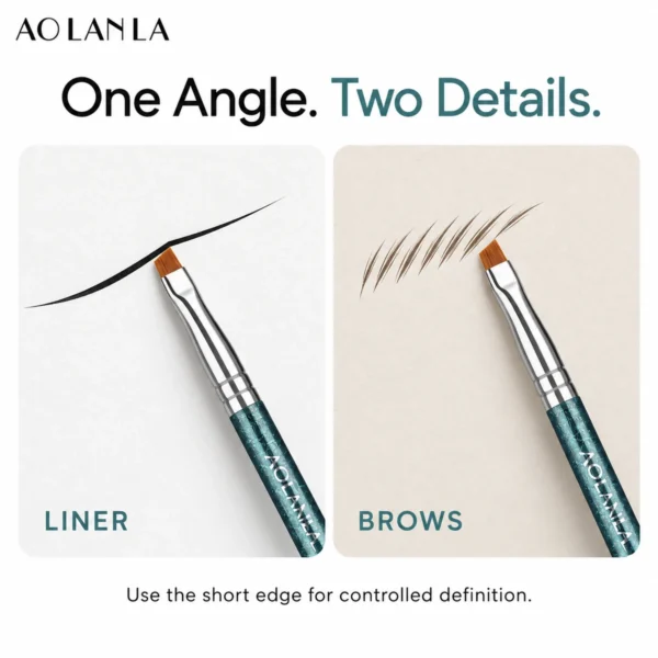 104 Small Angled Eyeliner Brush