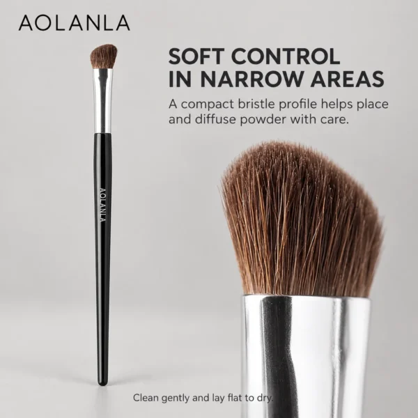 13 Angled Nose Shadow Brush