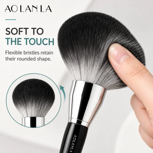91 Powder & Blush Brush