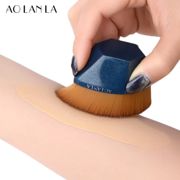 Dazzling Blue 55 Foundation Brush