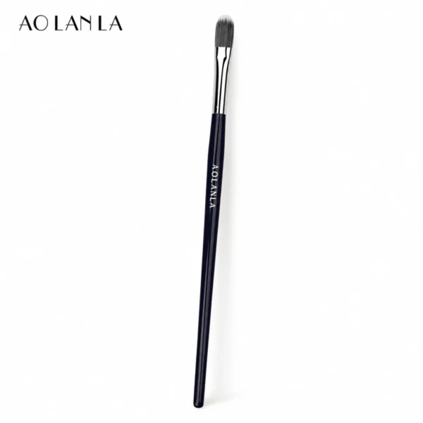 45 Professional Concealer Brush