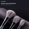 Natural-hair face brushes for soft powder diffusion